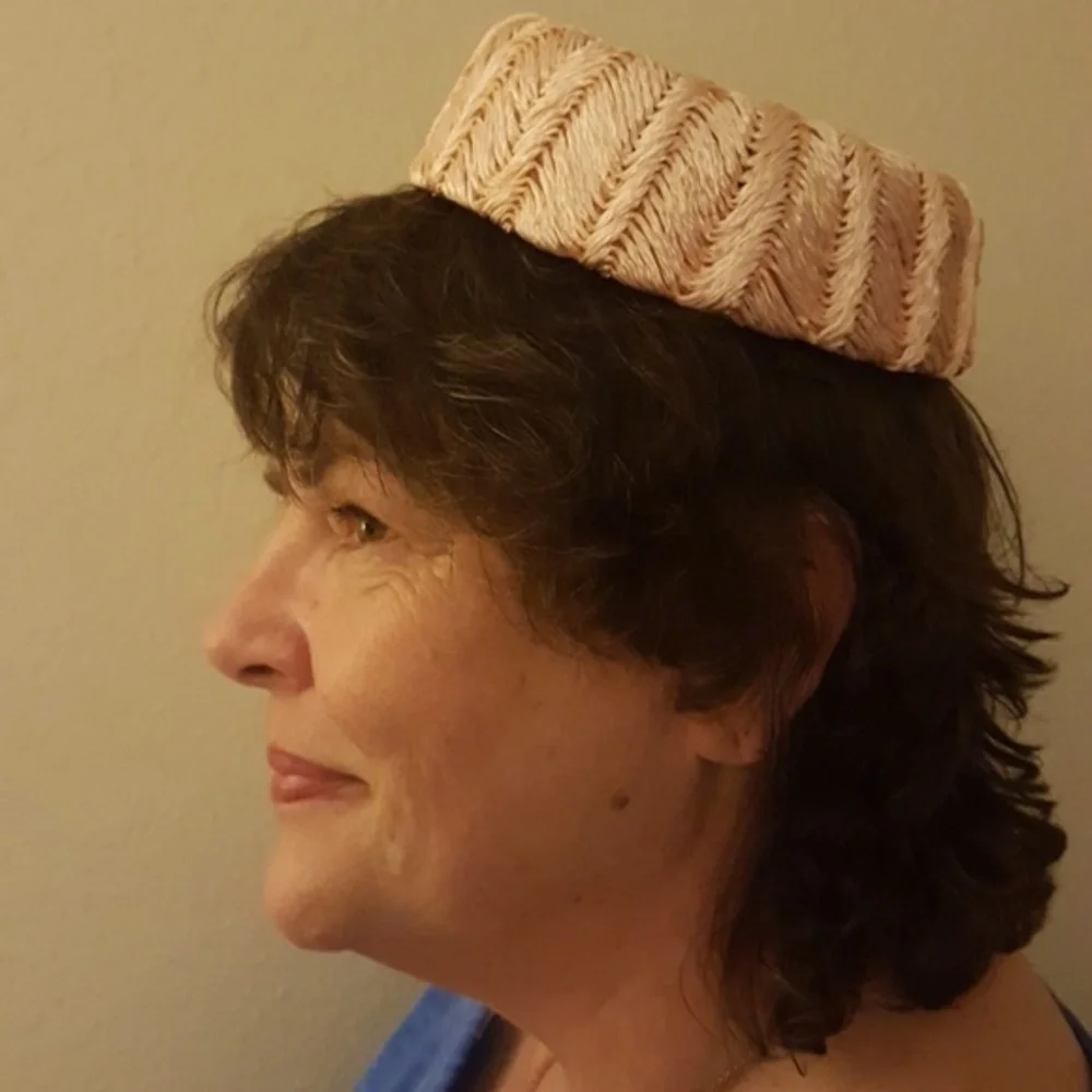 VINTAGE VOLK CHEZ HENRIETTE BLUSHY‎ PINK  PEACH  PILLBOX